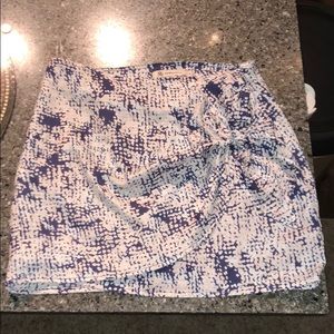 Adorable BCBG generation miniskirt.